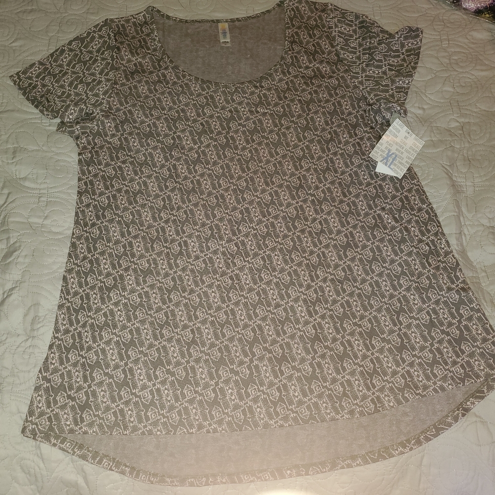 NWT XL LULAROE CLASSIC TEE (GRAY/PINK)
